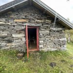 Steinhütten entlang der Telegrafruta