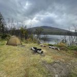 Zeltplatz mit Feuerstelle